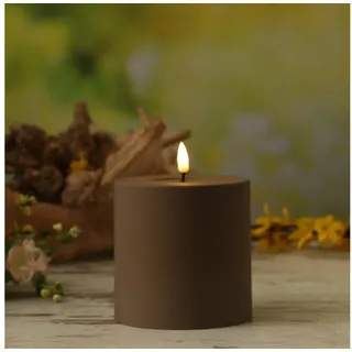 Deluxe Homeart MIA Stumpenkerze 10 cm braun