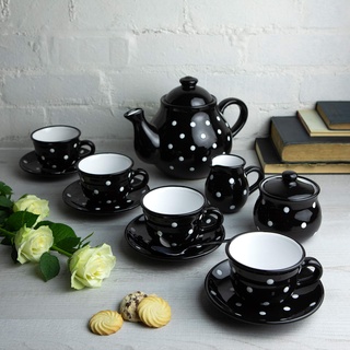 City to Cottage® - Keramik Tee Set für 4 | Schwarz und Weiß | Polka Dots | Handgemacht | Keramik Teekanne 1,7 Liter, Milchkännchen, Zuckerdose, 4 Teetassen mit Untertassen