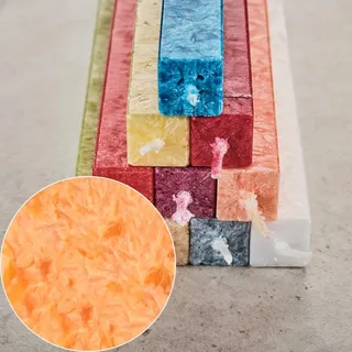 AMABIENTE classic - Eckige Stabkerze | einzigartige Form | 40 cm Höhe - 12 Stunden Brenndauer | 2 Stück | präzise Handarbeit | rußfreies Abbrennen & ruhiges Flammenspiel (Apricot)