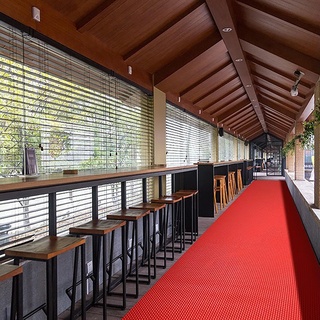 WLWLEO rutschfeste Drainagematte Kommerzielle Nassbereich Bodenmatten für Outdoor Indoor Restaurant Küche Bar Schwimmbad Anti-Ermüdungsmatte PVC-Wasserablauf-Bodenmatte,Rot,0.9×3M/3×10FT