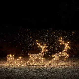 Lights4fun 240er Studley Rattan LED Rentiere mit Schlitten | Figur Timer Weihnachtsbeleuchtung für innen und außen | Weihnachtsfigur Weihnachtseko | strombetrieben